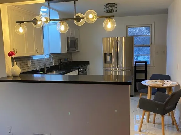 6304 Joyce Dr, Temple Hills, MD 20748