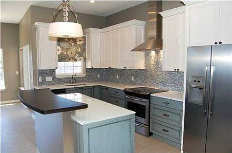 2nd image of 1139 Kelton Blvd