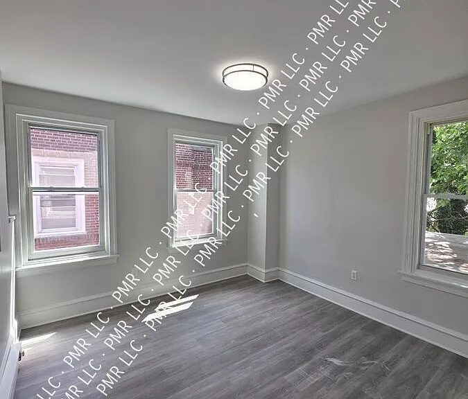 5028 N 12th St #3 — Photo 13
