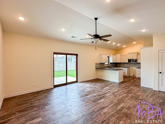 2nd image of 3321 Eagle Dr