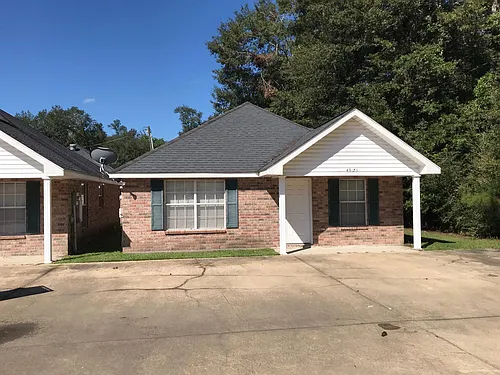43179 Remington Dr Photo 1