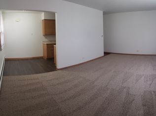 345 Silver St #11281858, Elgin, IL 60123