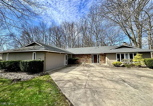 9790 Pebble Brook Ln Photo 1