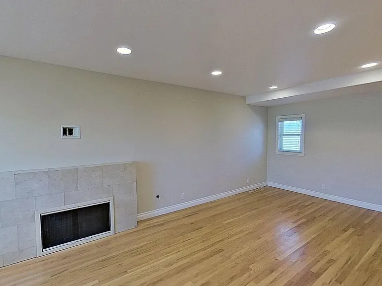 420 Adlena Dr — Photo 12