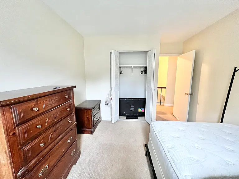 Upper Level Bedroom (1)