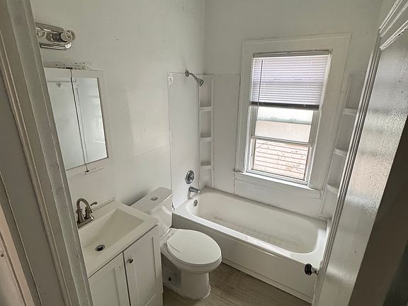 5th image of 3342 E 134th St #2