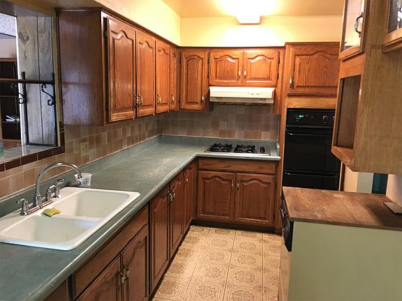 3rd image of 2657 E Keswick Cir