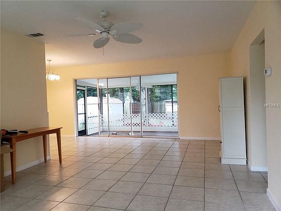 3rd image of 1473 Dartmouth Dr