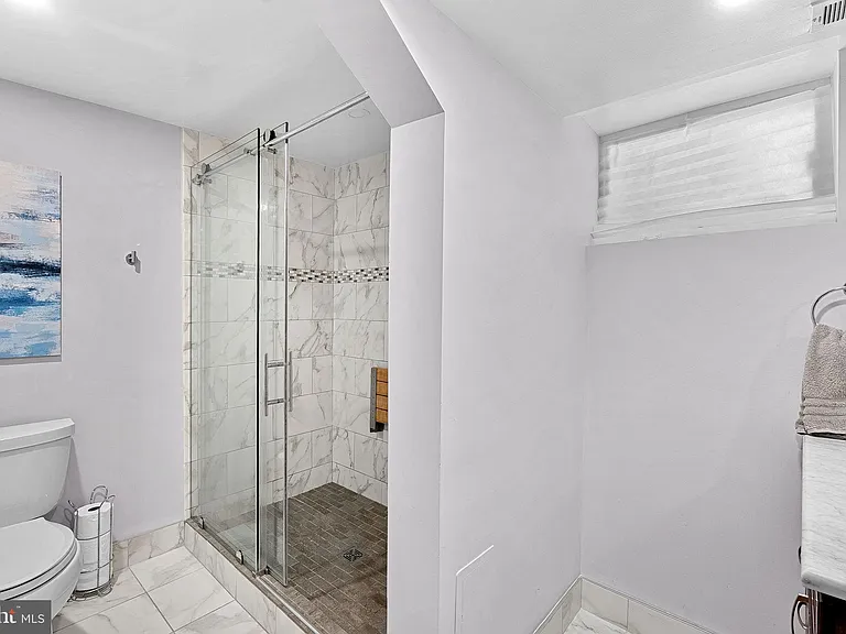8909 2nd Ave — Photo 30