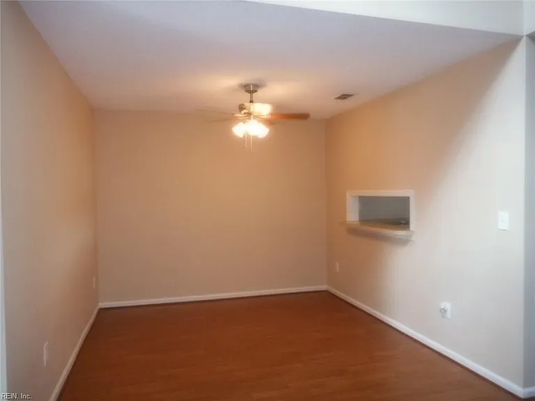 4012 Ditmas Ct #TOWNHOUSE — Photo 3