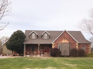 104 Bobwhite Ln, Pittsburg, KS 66762