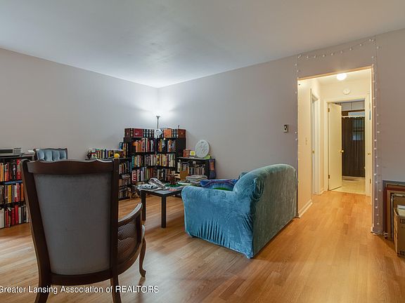 2nd image of 510 Park St