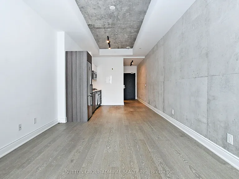 608 Richmond St W #1013 — Photo 15