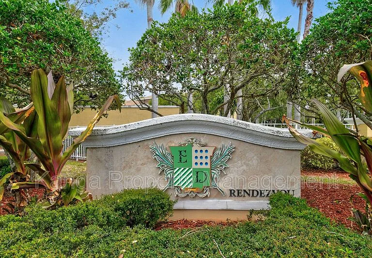 6556 Emerald Dunes Dr #302 — Photo 29