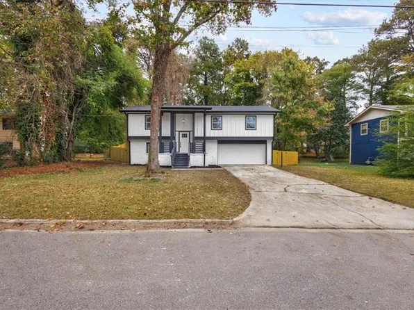 1025 Buckhurst Dr, Atlanta, GA 30349