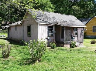 145 Akins St, Barnesville, GA 30204