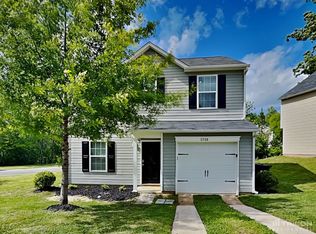 5728 Abenaki Dr, Charlotte, NC 28214