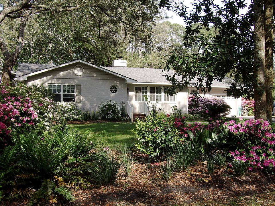 Magnolia Oaks