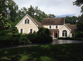 27 Nartoff Road Hollis, NH