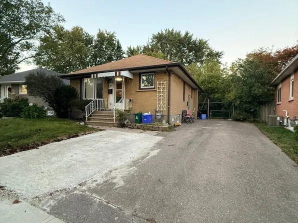 51 Admiral Rd, Ajax, ON L1S 2N8