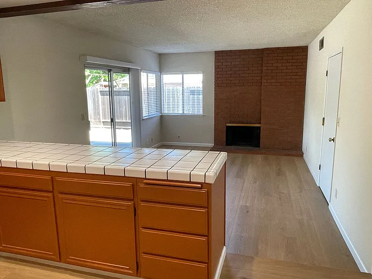8421 Westwood Dr — Photo 16