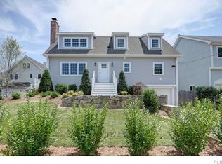 12 Sylvester Ct, Norwalk, CT 06855