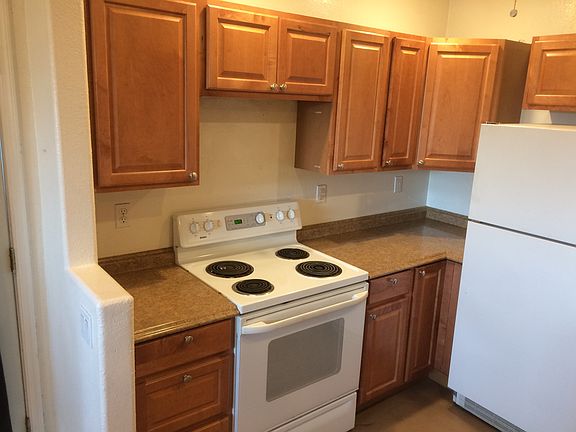 3rd image of 217 S 13th St