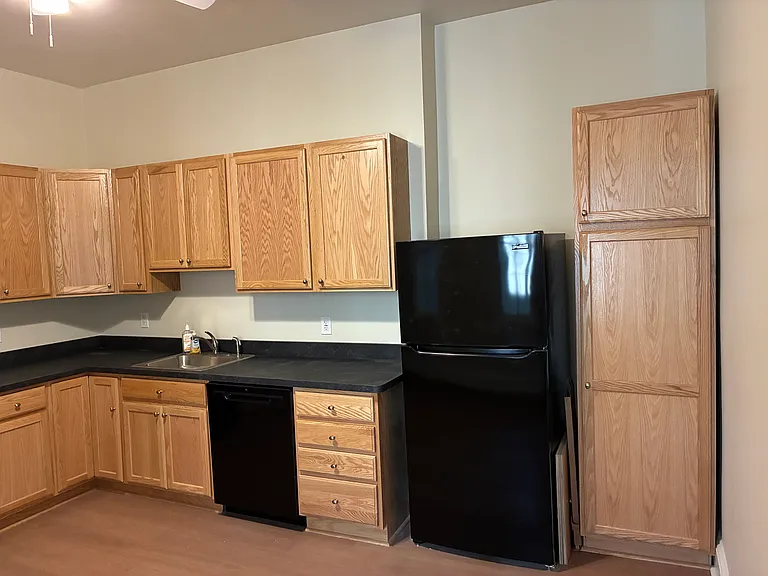 106 King St #2 — Photo 3