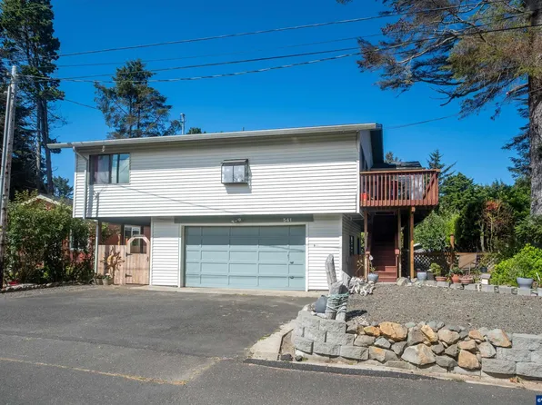541 SE Oar Ave, Lincoln City, OR 97367