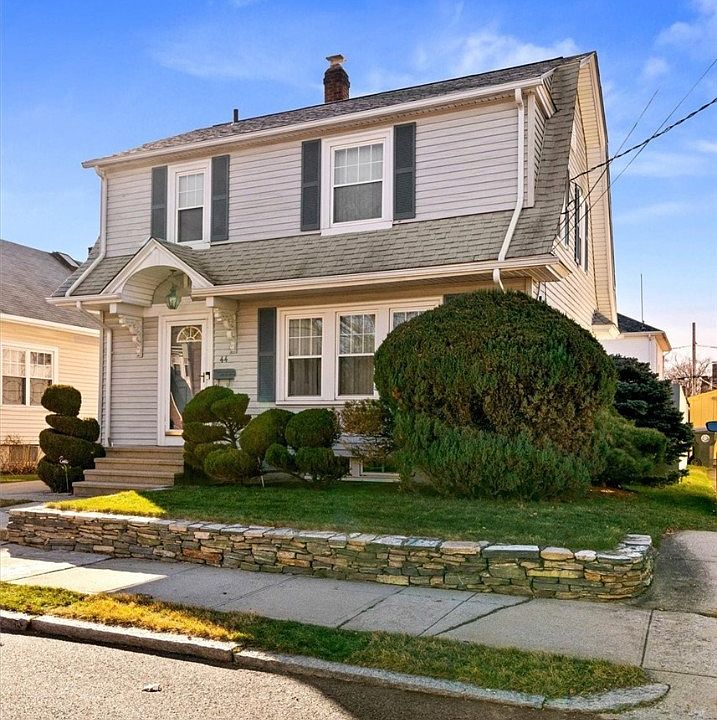 1st image of 44 Harwood St