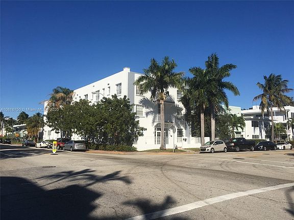 2nd image of 1502 Jefferson Ave APT 306