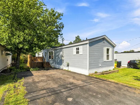 175 Hilltop Dr, Lower Sackville, NS B4C 2P6