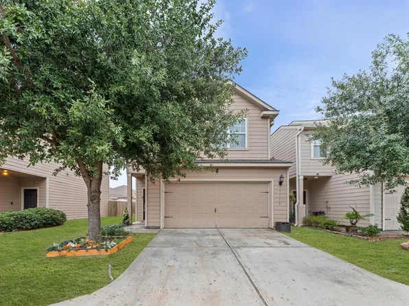 17118 Common Point Dr, Houston, TX 77090