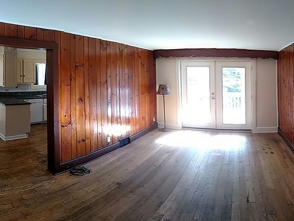 Living Room - Kitchen