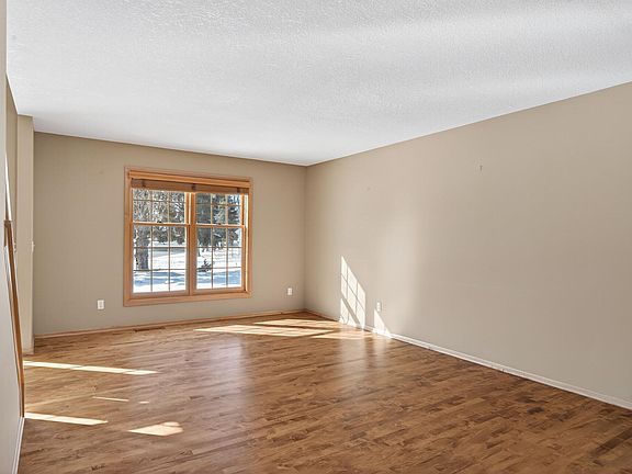 3rd image of 15920 48th Ave N