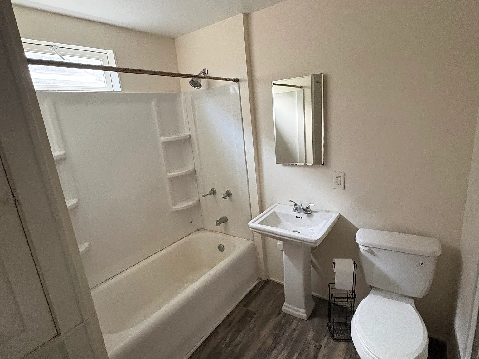 2 bed, 900 sqft, $850 — Photo 4