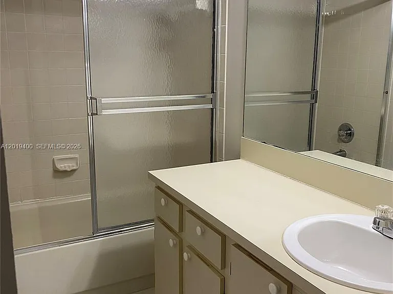 210 Lake Pointe Dr #114 — Photo 14