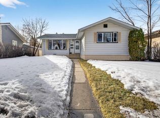 8906 168th St NW, Edmonton, AB