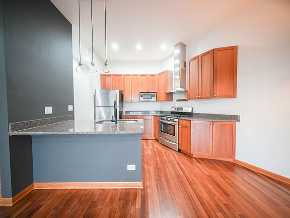 4th image of 4770 N Manor Ave APT 405