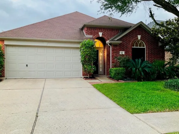 3227 Farrel Hill St, Fresno, TX 77545