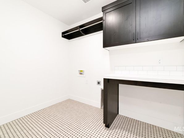 meridian-idaho-343666670 picture