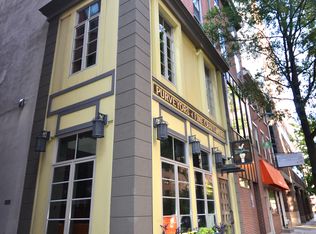 216 S 11th St #302, Philadelphia, PA 19107