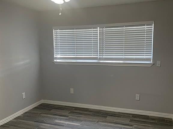 3rd image of 9905 Gloyna St