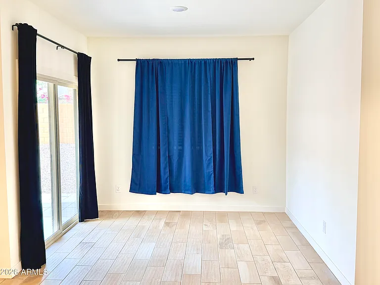948 E Wiley Way — Photo 5