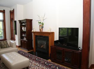 857 W Newport Ave APT 3, Chicago, IL 60657