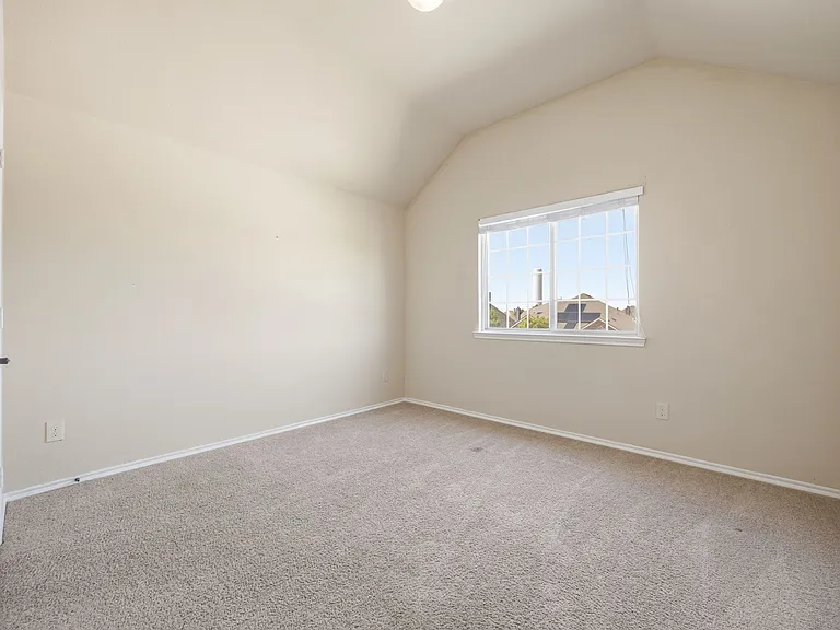 1445 Bateman Ln — Photo 17