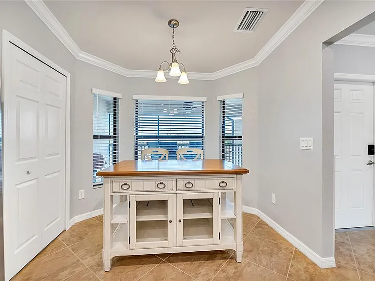 5577 Palmer Cir #201 — Photo 9