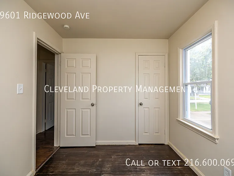 19601 Ridgewood Ave — Photo 24