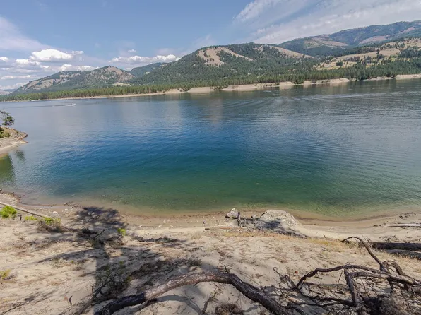 Nna Burtis Dr, Kettle Falls, WA 99141