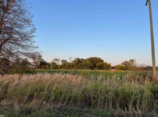 40 Harvey Rd, Capac, MI 48014